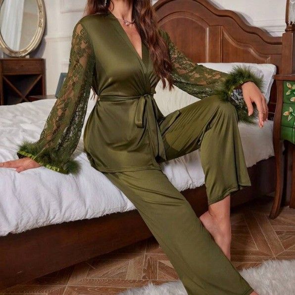 Women's Lace V-neck Long Sleeve Pajamas Robe Set