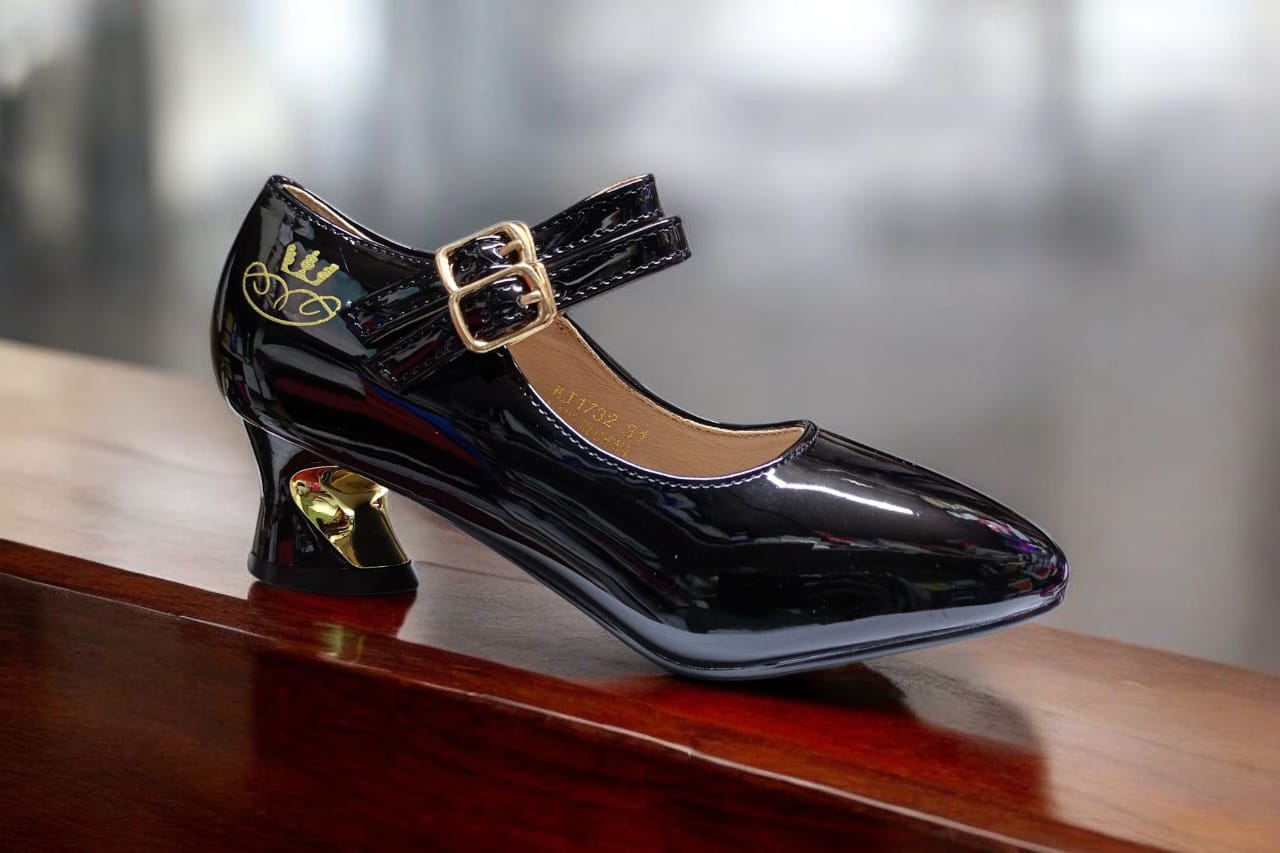 Elegant Girls wet look material Mary Jane Dress Shoes with Double Buckle Straps and Gold Block Heel – Stylish Party & Special Occasion Footwear