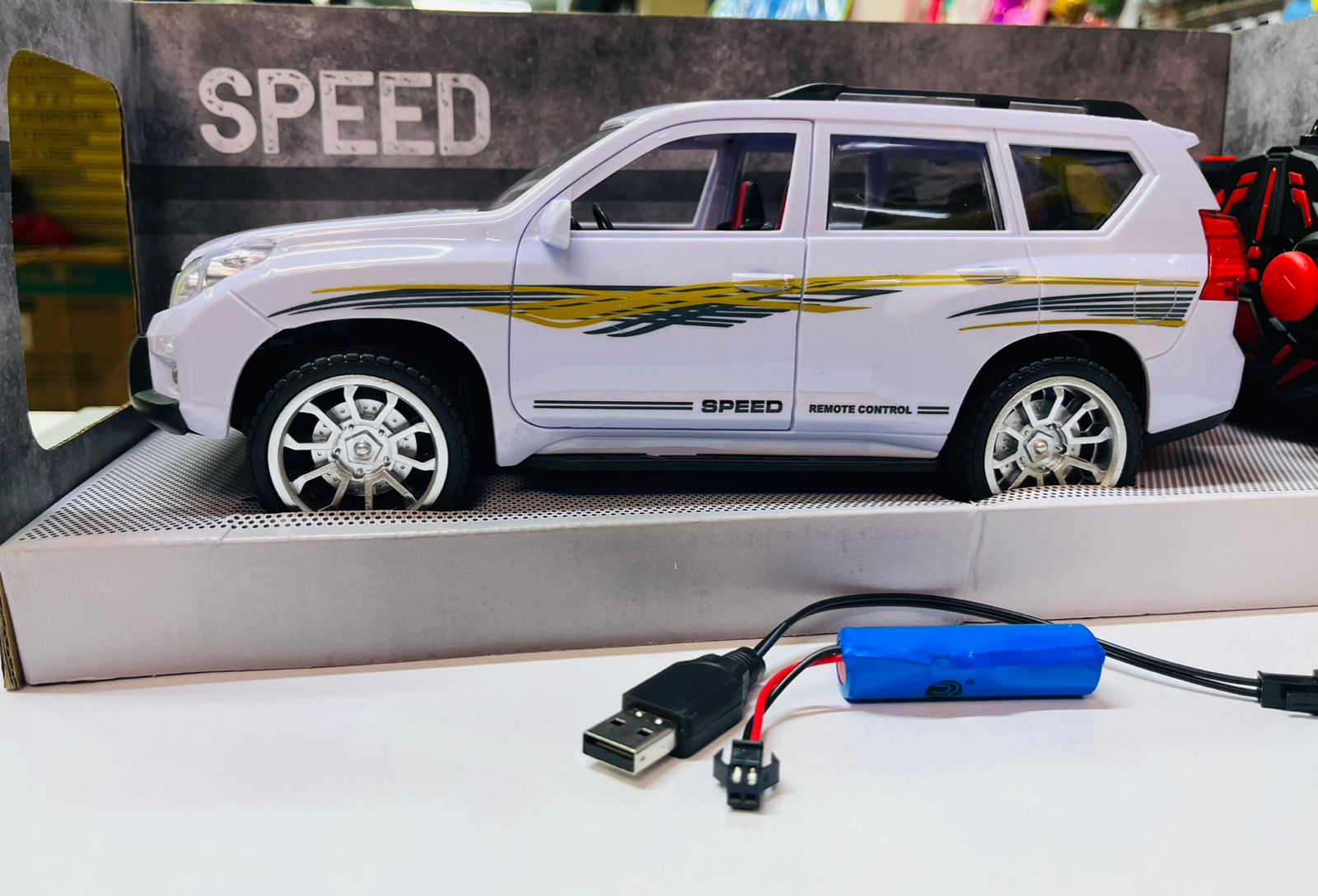 Battery Operated 2.4GHZ Prado Remote Control Cross country Radio Control Car Toys RC Vehicle RC Stunt Car For Kids Boy Toy rc car