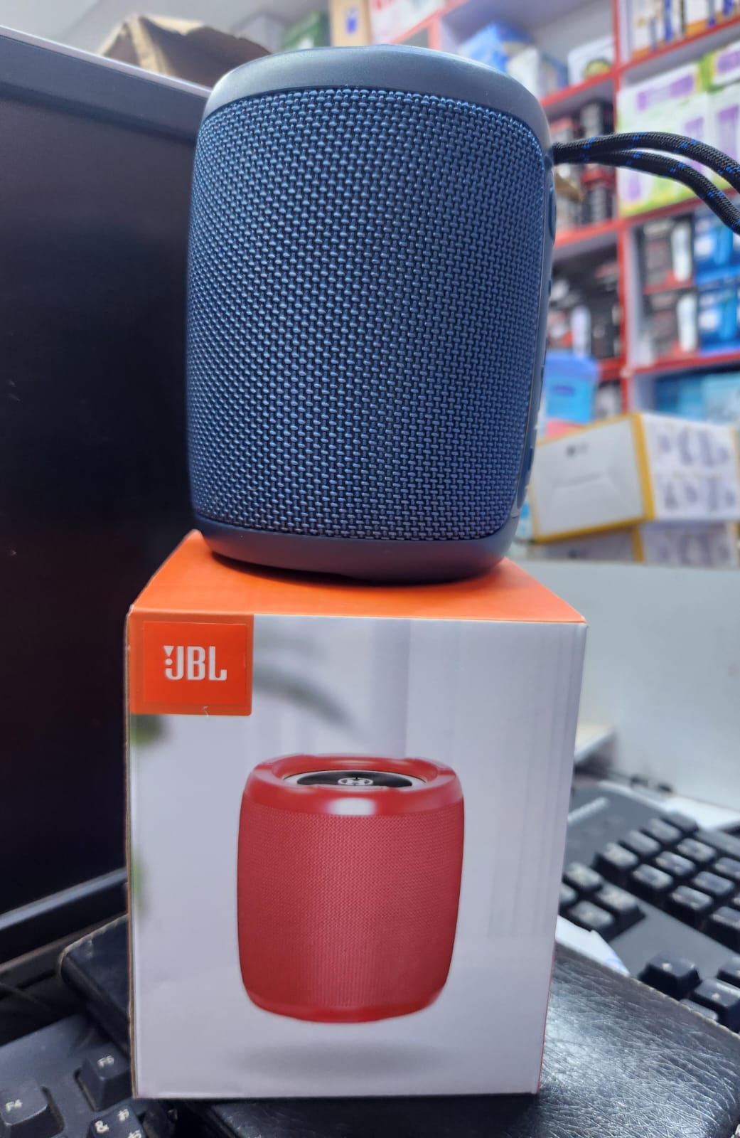 JBL Portable Bluetooth Speaker – 1800mAh Battery, Rich Bass, IPX7 Waterproof & PartyBoost