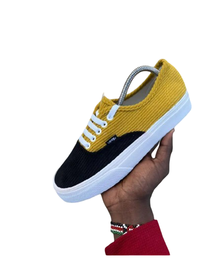 Vans Classic Slip-On "Off The Wall" Shoes – Iconic Canvas Sneakers with Durable Rubber Waffle Outsole, Double-Stitched Toe Cap & Padded Collar for Men & Women