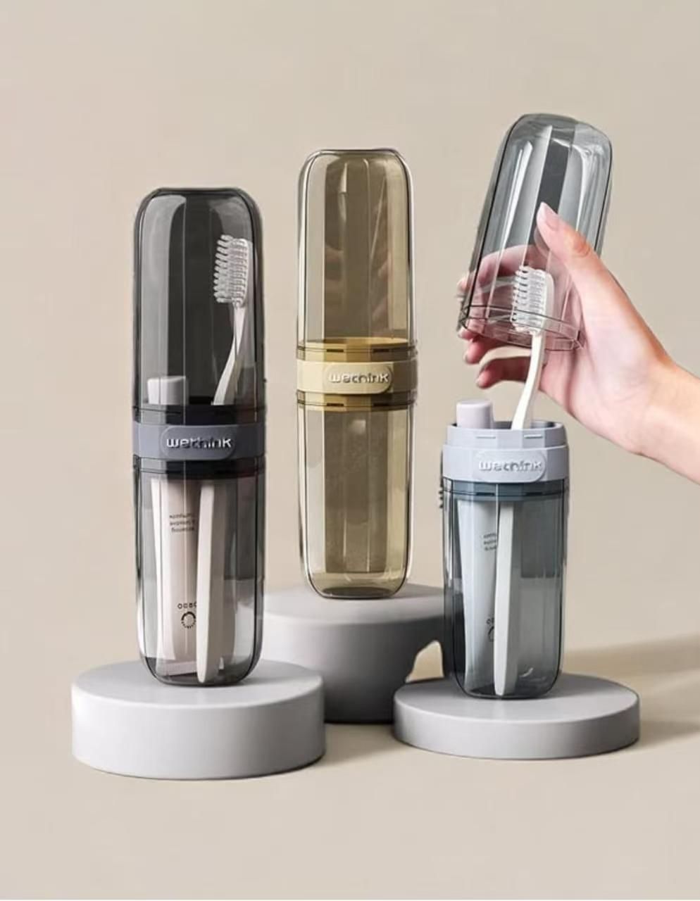 Portable toothbrush and toothpaste travel holder case compact oral care storage box with ventilated lid durable PP material lightweight design for camping trips bathroom organization and daily commute