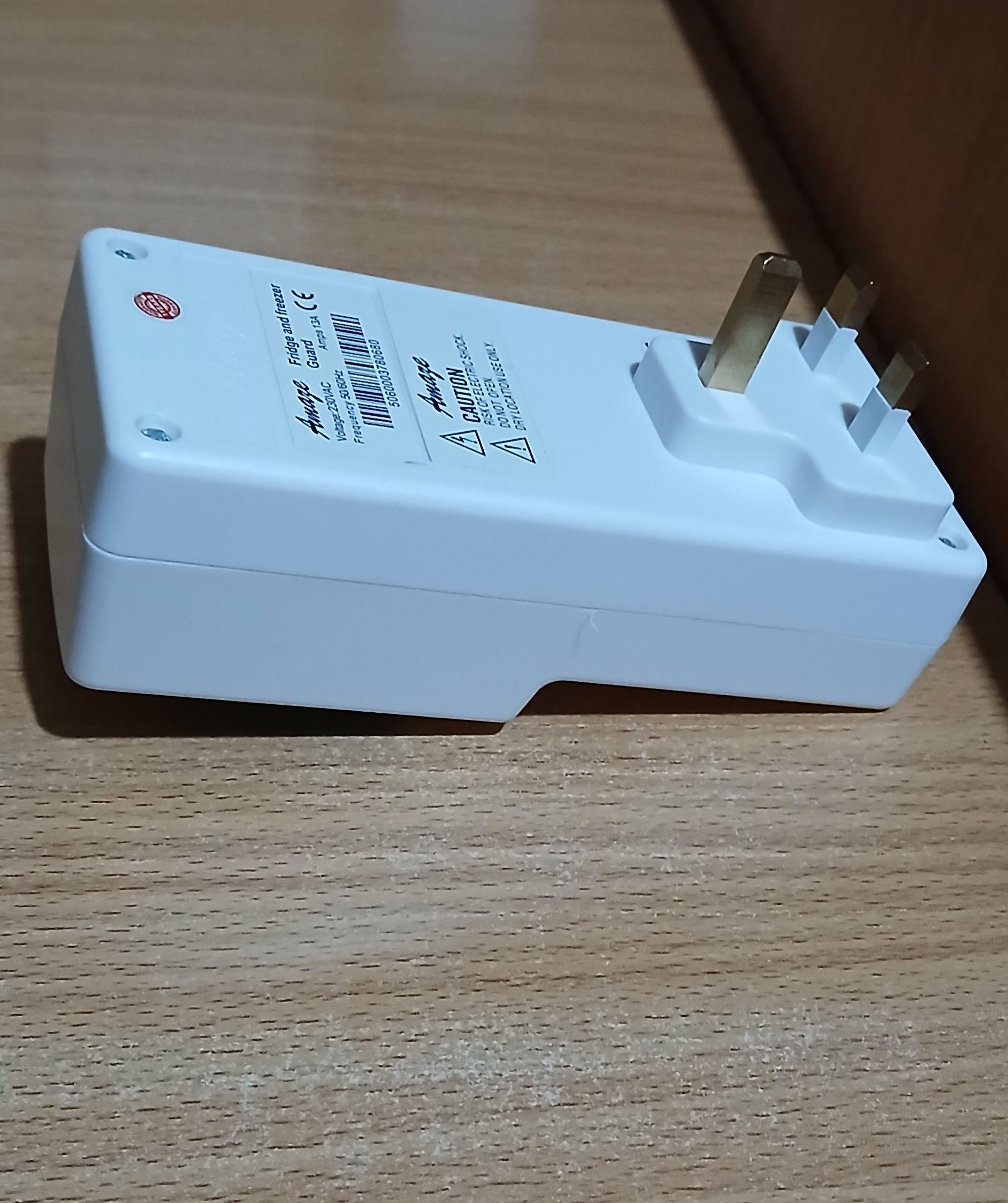 Fridge Guard 13A – Refrigerator Surge Protector & Voltage Stabilizer Against Power Surges and Fluctuations