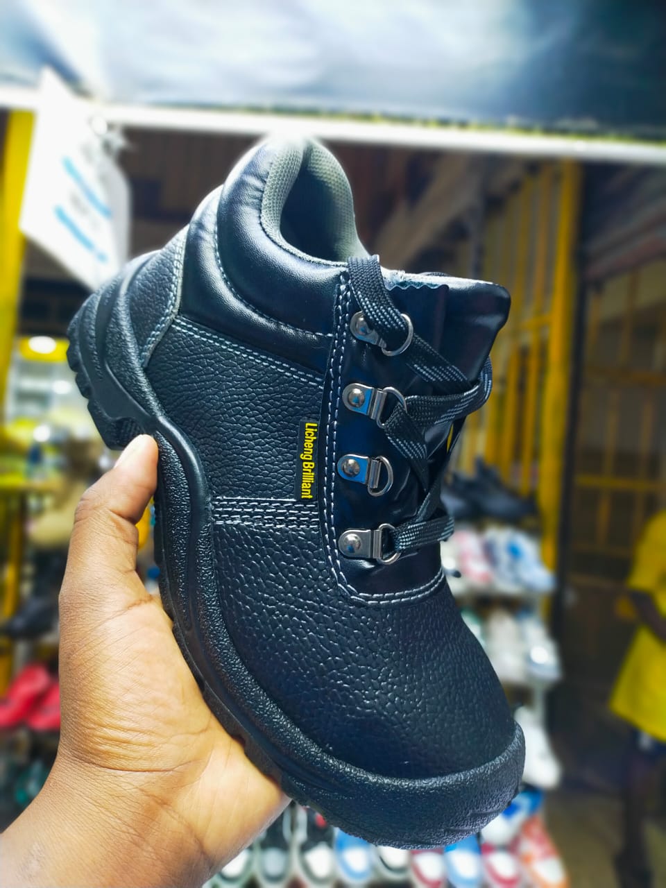 Generic Industrial All Seasons Home And Industrial Oil resistance and Anti-slip Safety Boots shoes Black