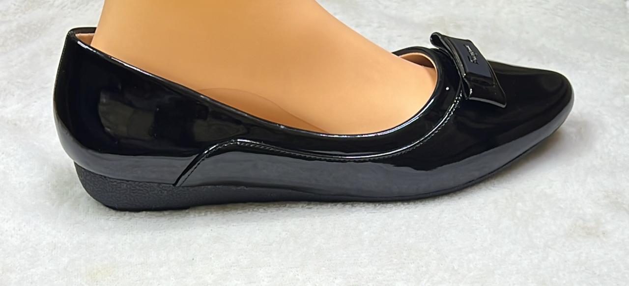 Quality 🔥 leather fashionable ladies wetlook  💥  women brogues flat shoes 💯