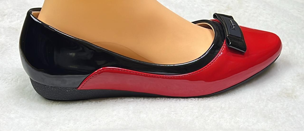 Quality 🔥 leather fashionable ladies wetlook  💥  women brogues flat shoes 💯