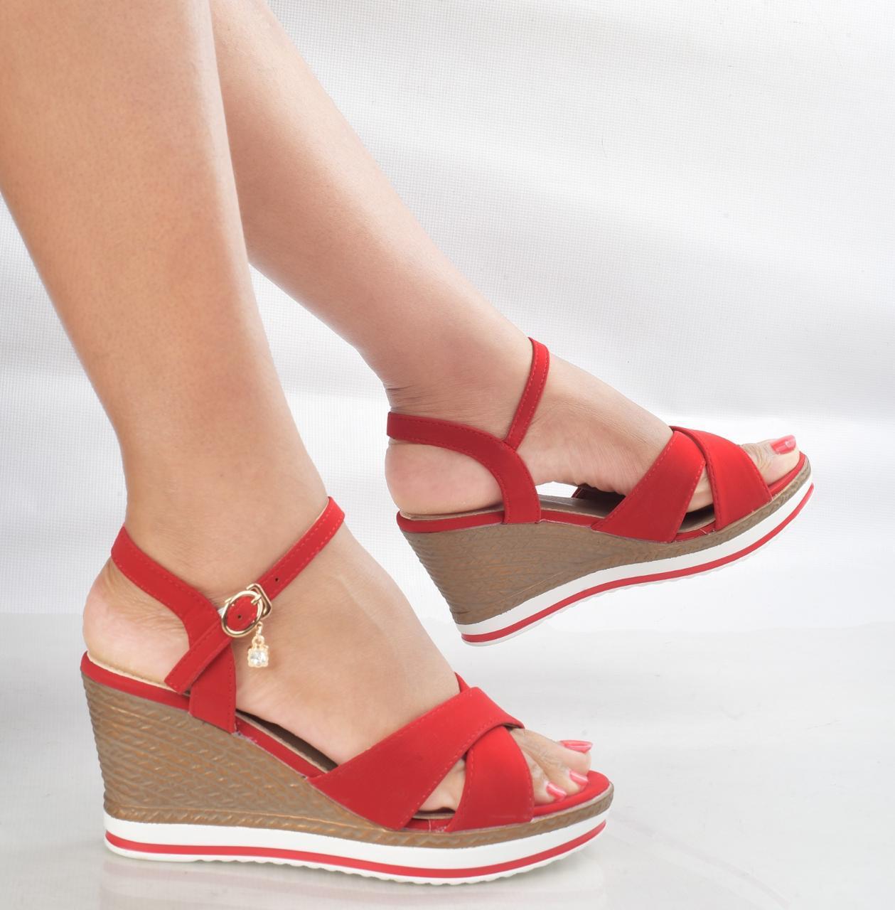 WEDGES 🔥HIGH quality women/ ladies heels 😍 women fashionable open wedges hells ❤️‍🔥very cute looking 😍