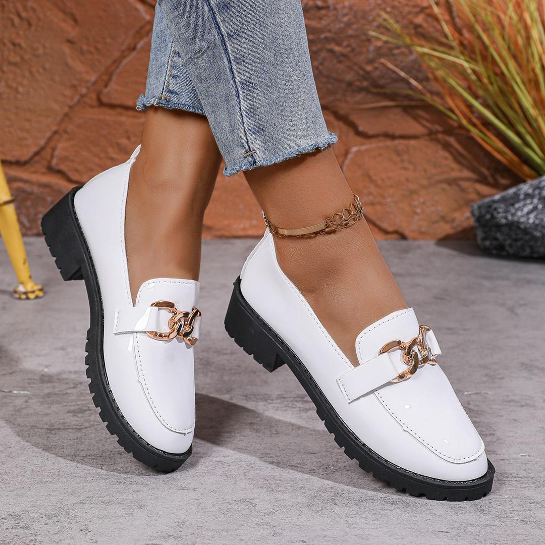NEW ARRIVALS WOMEN'S BROGUES cute fashionable and classic official brogues ⚡💫🔥 all colors and sizes are available walk slay in every step with this FASHIONBLE CLASSIC flat brogues shoes💥