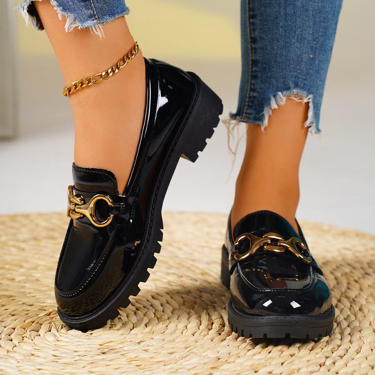NEW ARRIVALS WOMEN'S BROGUES cute fashionable and classic official brogues ⚡💫🔥 all colors and sizes are available walk slay in every step with this FASHIONBLE CLASSIC flat brogues shoes💥