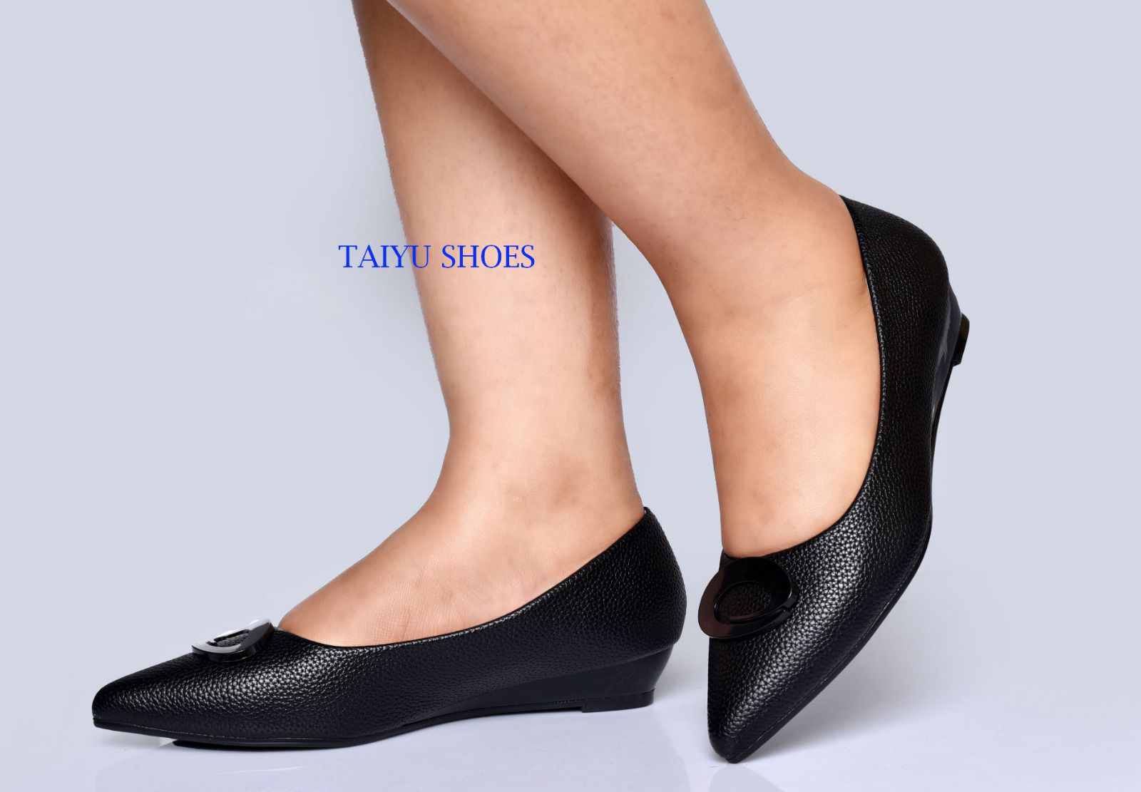 👠✨ Taiyu Elegant Ladies’ Low Wedge Shoes – Comfort Meets Class! 💎Step into sophistication with these Taiyu low wedge shoes, crafted for modern women who value both comfort and elegance. Perfect fo