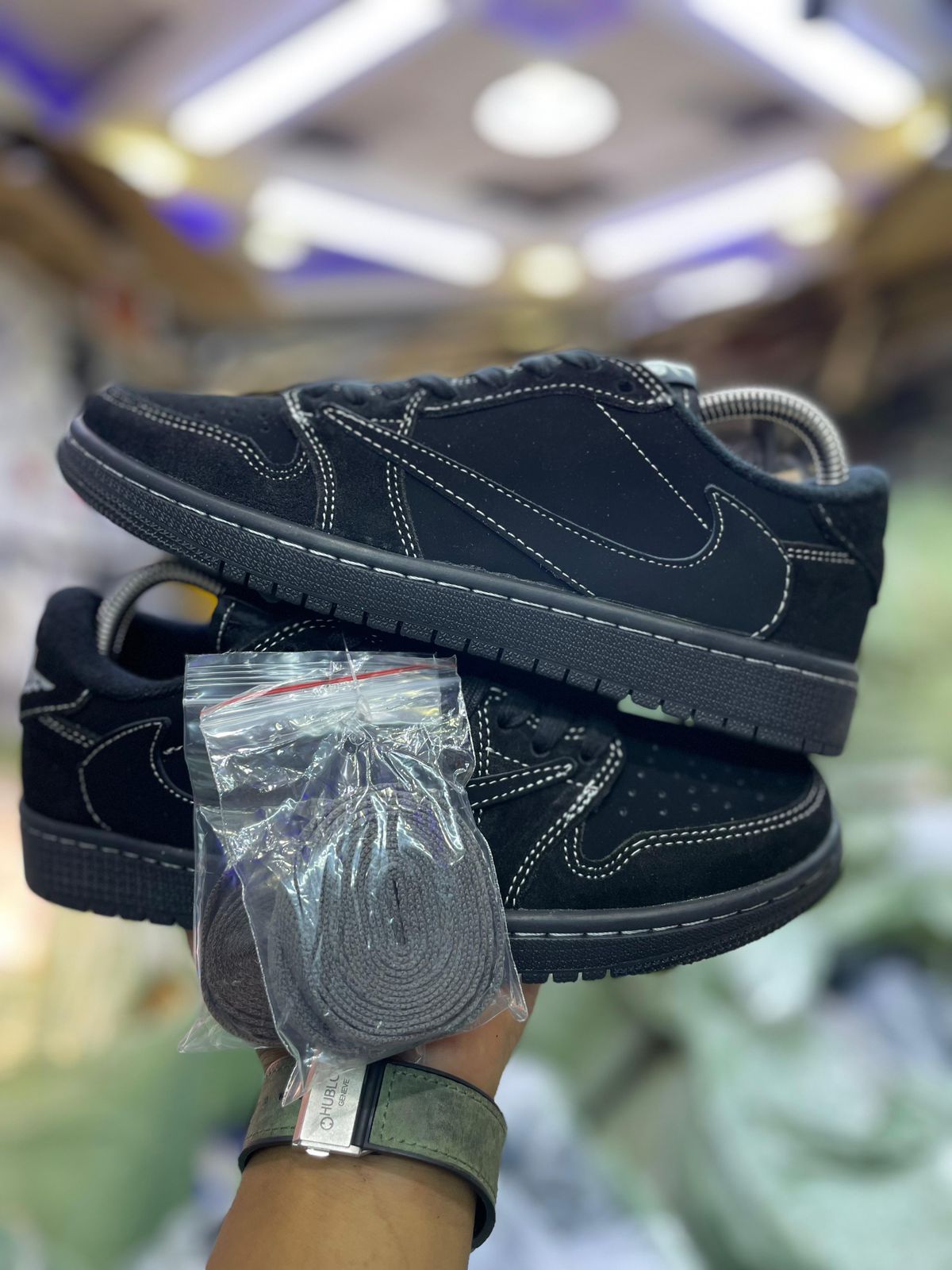 👟🔥 Premium Low-Top TRAVIS COT Street Sneakers – Clean Design, Everyday Comfort 🔥👟Upgrade your sneaker game with these stylish low-top sneakers designed for comfort, durability, and modern street