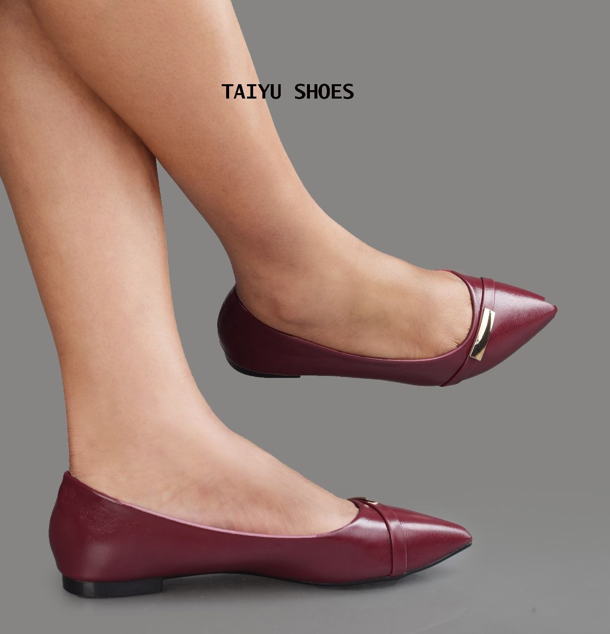👠 TAIYU SHOES – Elegant Pointed Flat Ladies Shoes 👠Step out in confidence with Taiyu Shoes – where elegance meets everyday comfort. Designed for the modern woman who loves style without sacrificing