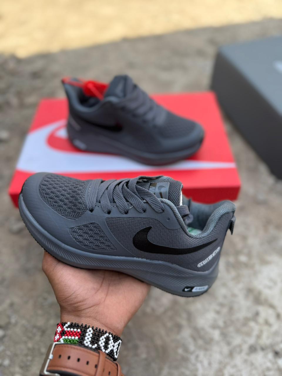 👟 ZOOM  Running Sneakers – Comfort in Every Step 👟Upgrade your everyday style with these  Running Sneakers, designed for comfort, performance, and a modern sporty look. Perfect for running, wal