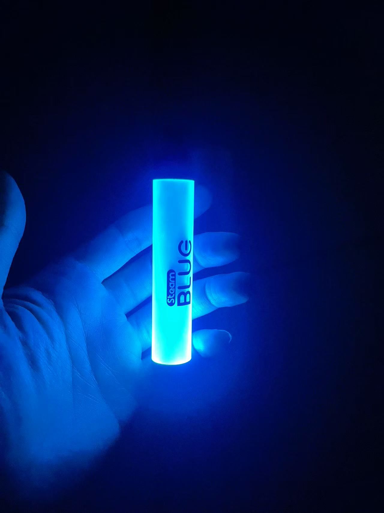 Korea Fashion Shining VAPE Electronic Cigarette Vape Pen Shape Vape E-Cigarette 1500 Puff Disposable -1500 puffs Good Price and Good Quality Korea Fashion Shining Vape Random Seprise Good Flavors