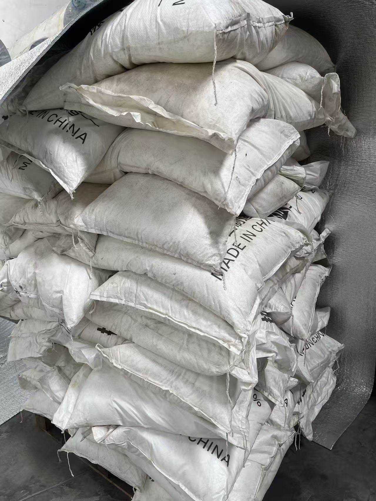 High Purity Oxalic Acid 99.6% (25kg) – Metal Rust Removal, Water Treatment & Fabric Cleaning,Professional Grade Oxalic Acid 99.6% – 25kg Bag for Metal, Fabric & Water Cleaning Made in China