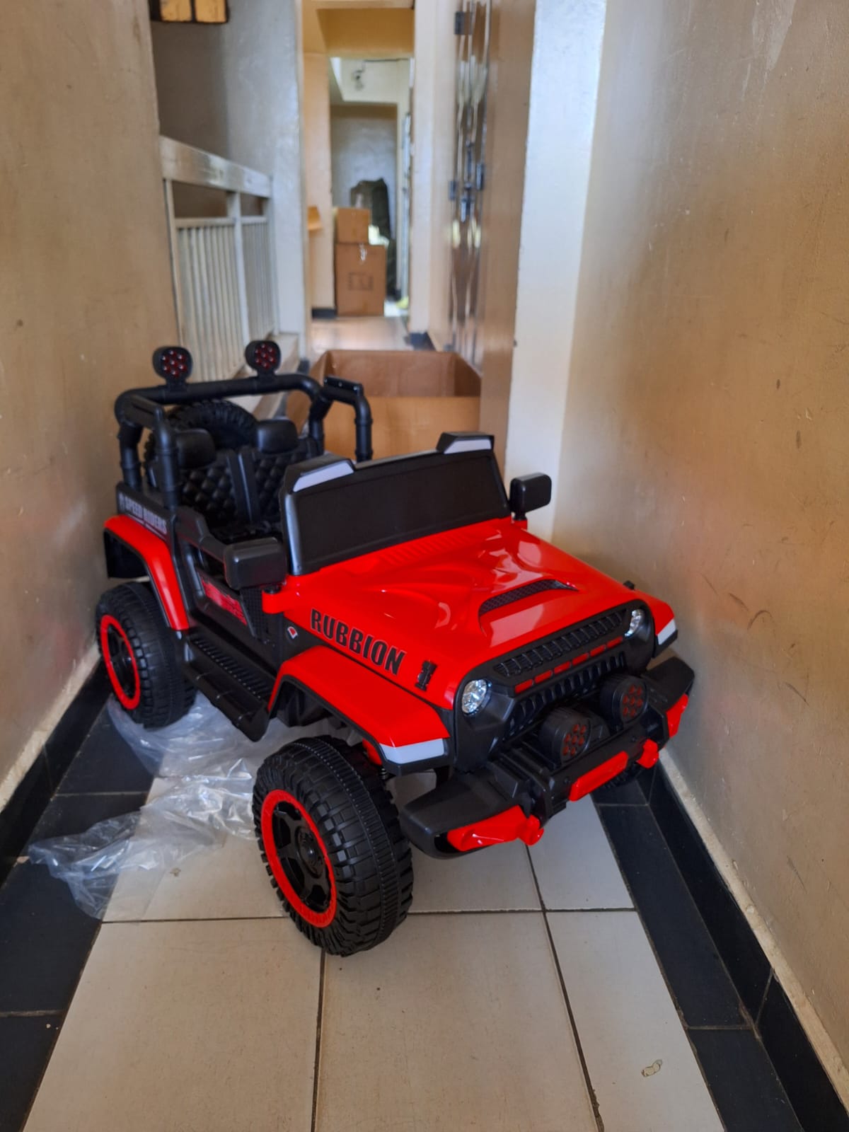 Rechargeable Kids' Off-Road Jeep – Big Wheel Electric Car for Toddlers with Parental Remote Control