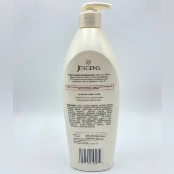 Jergens Age Defying Moisturizing Body Lotion With Vitamin A, E And C 621 ml