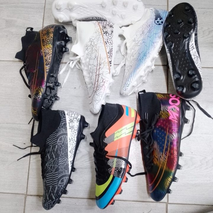 New arrival⚡ High Quality unisex  🔥 soccer/football boots  🔥🔥🔥