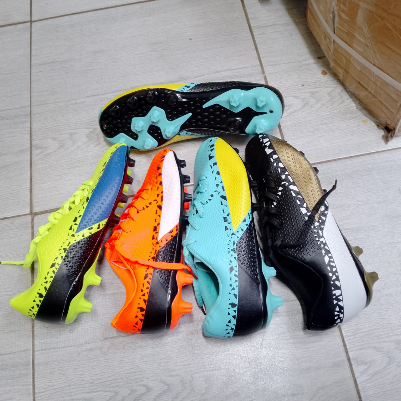 New Arrival ✨ Unisex  High Quality 💥 soccer/football boots 🔥🔥