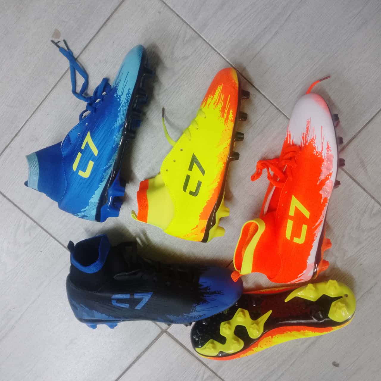 New Arrival ✨ Unisex  High Quality 💥 soccer/football boots 🔥🔥