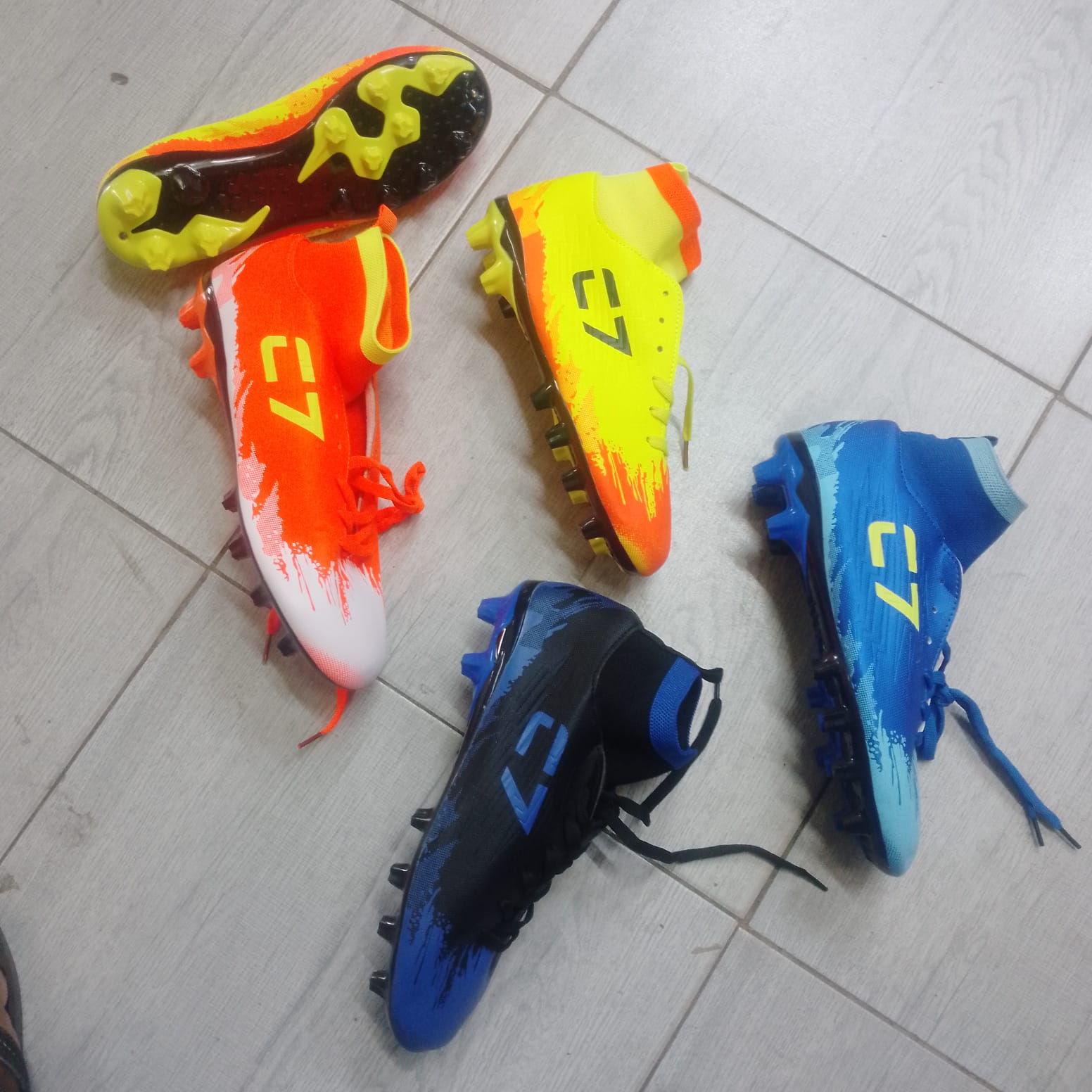 New Arrival ✨ Unisex  High Quality 💥 soccer/football boots 🔥🔥