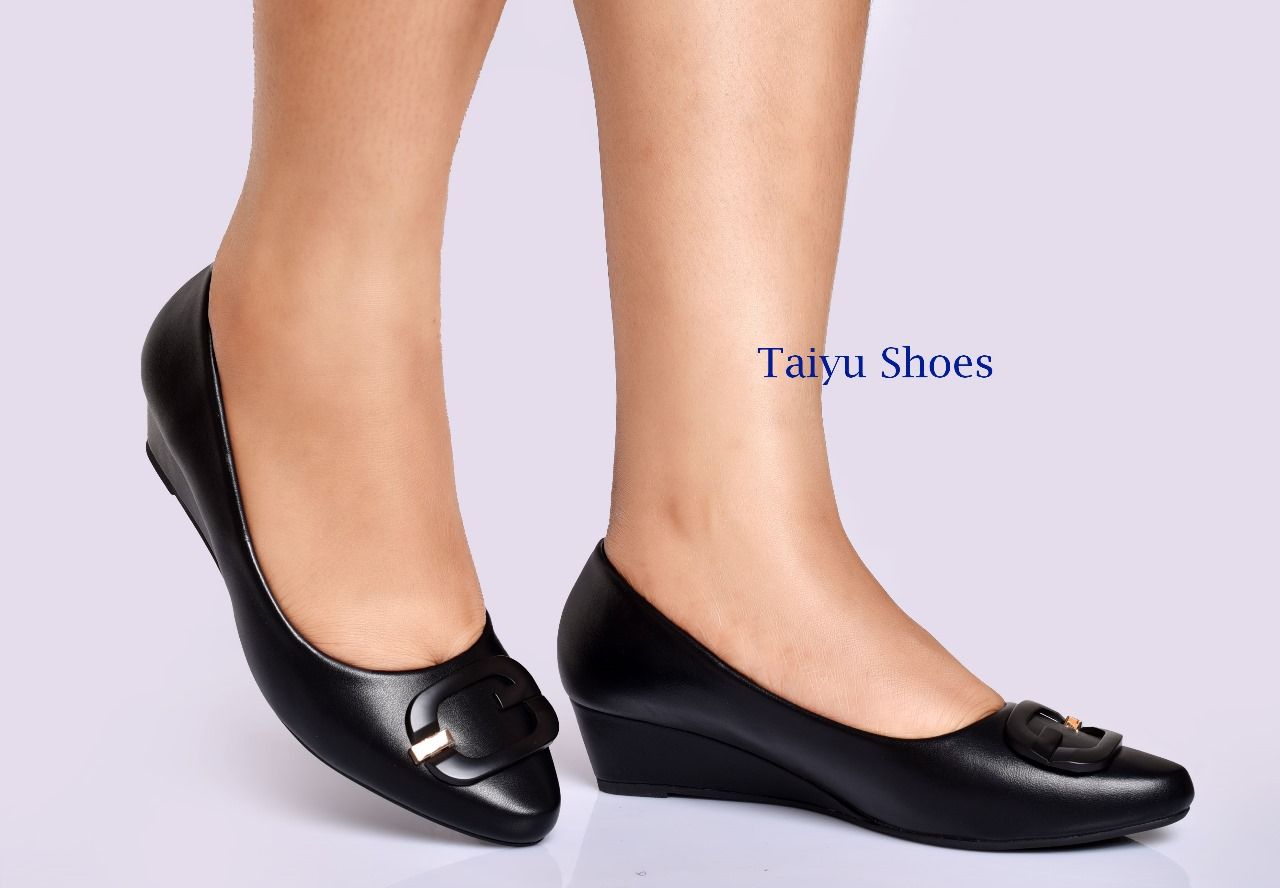 Taiyu Quality 🔥 leather fashionable Taiyu  ladies 💥  women Heels official shoes 💯