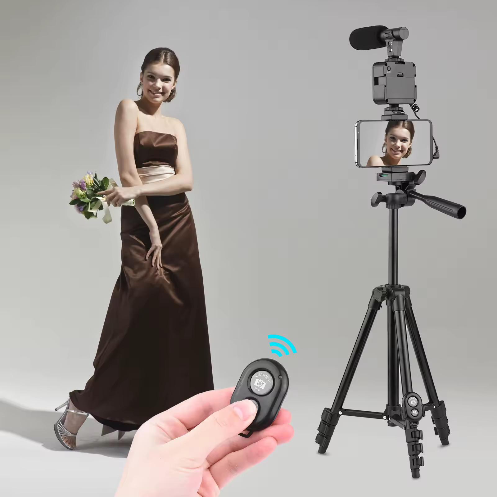 ✅Vlogging kit KIT-05LM with tripod Stand
✅Consist of▪️Tripod stand 
▪️cold shoe phone clamp 
▪️microphone 
▪️LED video light 
▪️Remote control
✅Height adjustment tripod - can be adjusted to 35-85cms