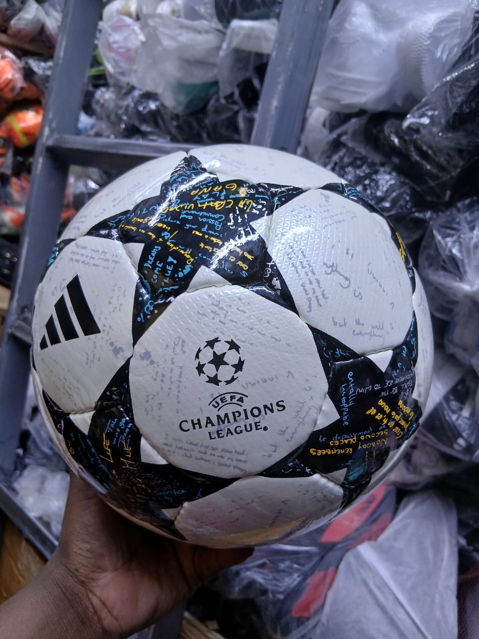 ⭐ Premium Ball ...Champions League Replica Match Football  – Size 5 – Durable PU Leather, Hand-Stitched, Perfect Grip & Long-Lasting Air Retention ⚽
✔ Official Size 5 – Ideal for training, match play