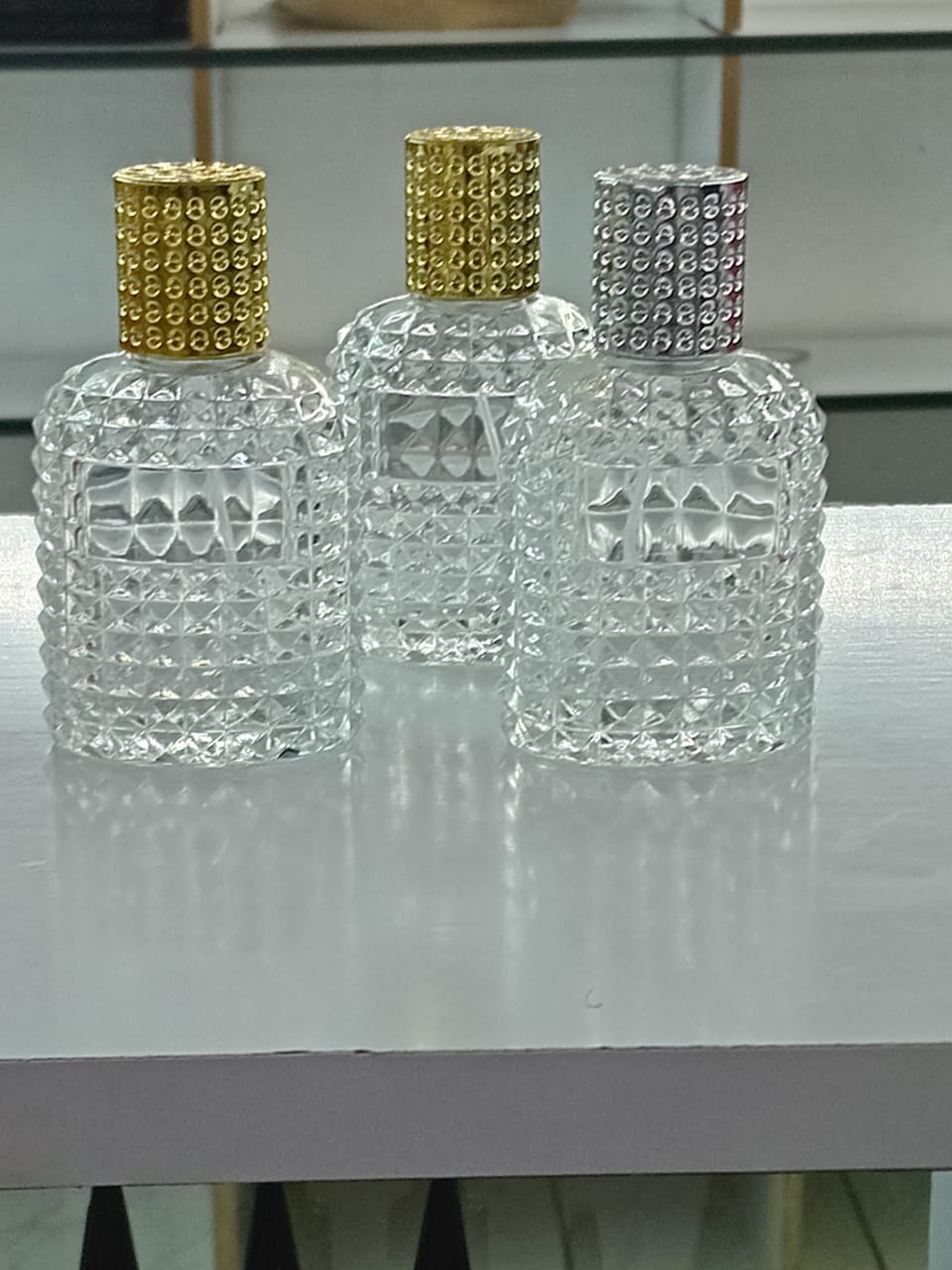 3 Packs 50ml Refill Bottle Ladies Perfume Bottle Round Perfume Refill Cosmetic Perfume Glass Bottle Pump Sprayer Non-transparent coatin+Hot Stamping Glass Product