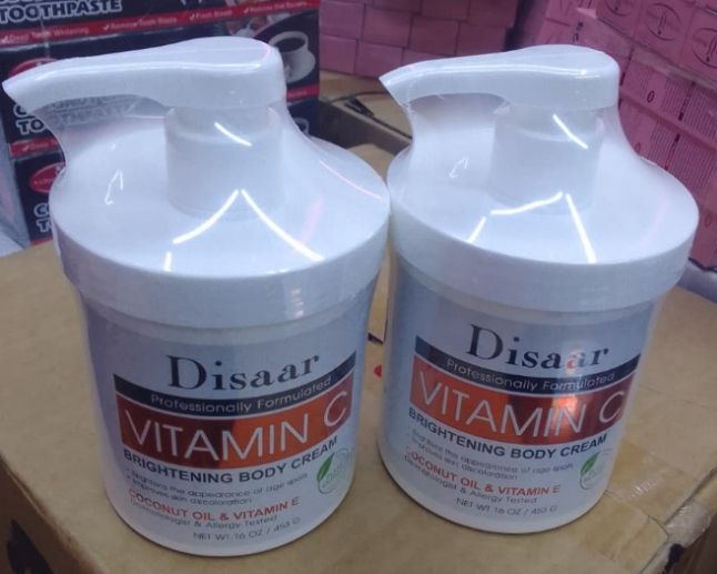 Disaar Vitamin C Brightening Body Cream 453g – Coconut Oil & Vitamin E Skin Brightener, Age Spot Remover, Improves Skin Discoloration, Moisturizing Nourishing Full Body Cream