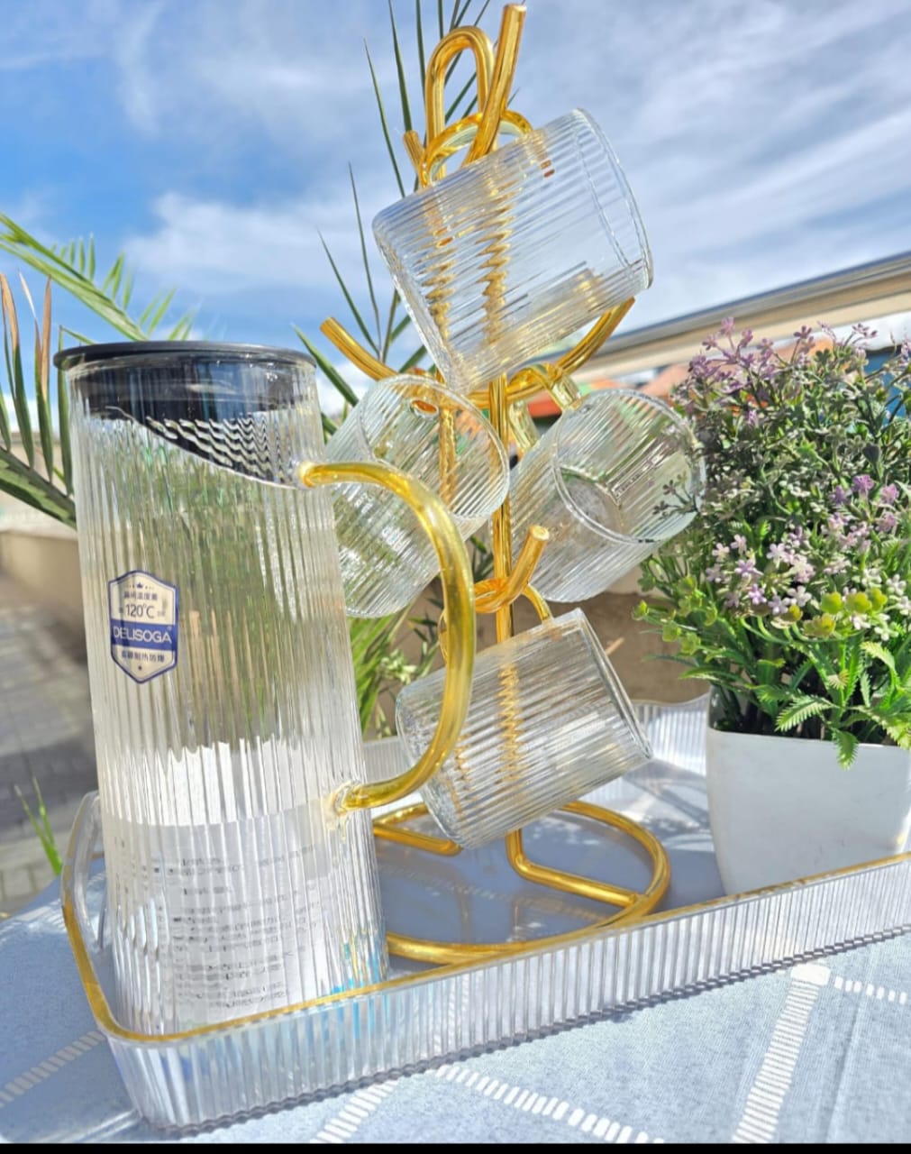7Pcs Water Set -6 Glasses & 1 Jug The package contains one piece of glass jug with lid and 6 glass set. Strong glass with elegant finish touch design, glasses designs allows firm grip to avoid slip o