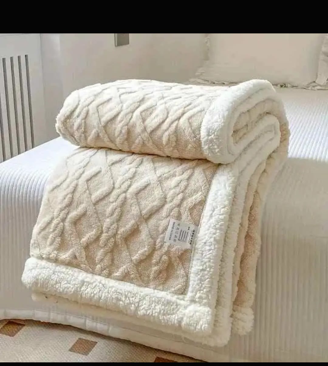 Sherpa Fleece Blanket -Freshen up your bedroom with these duvet /blanket from Shop. It  is a single blanket/duvet,The duvet/blanket is soft, durable and luxurious to touch