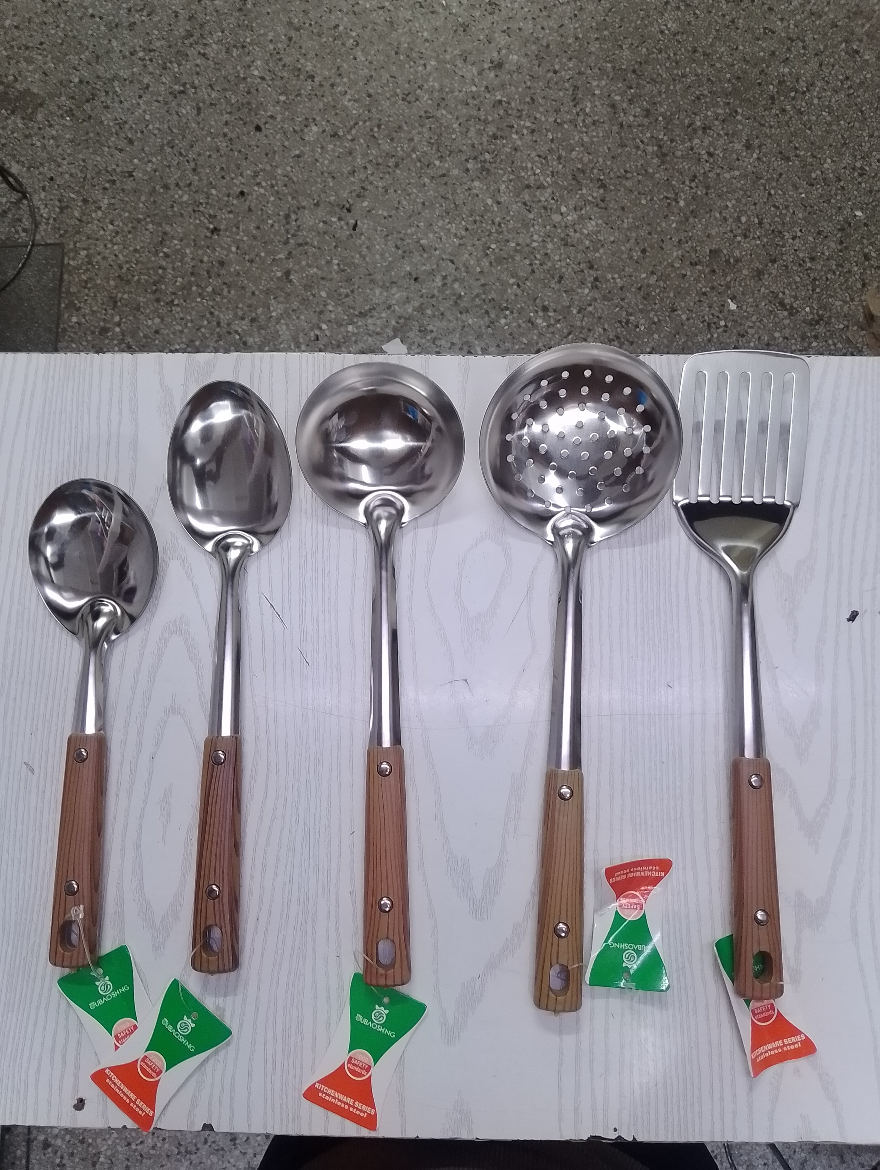 Serving spoons  Their strong construction ensures long-lasting use, while the comfortable handle design allows easy serving of soups, stews, sauces, and more