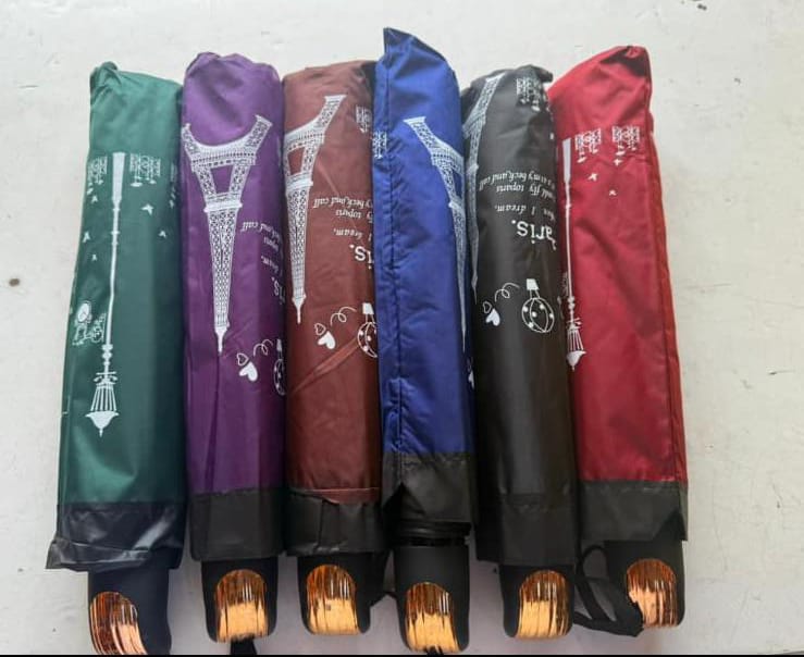 Paris umbrella This umbrella is of high quality; it is made from 100% polyester pongee, you can be assured that rain will slide right off the water-resistant exterior.