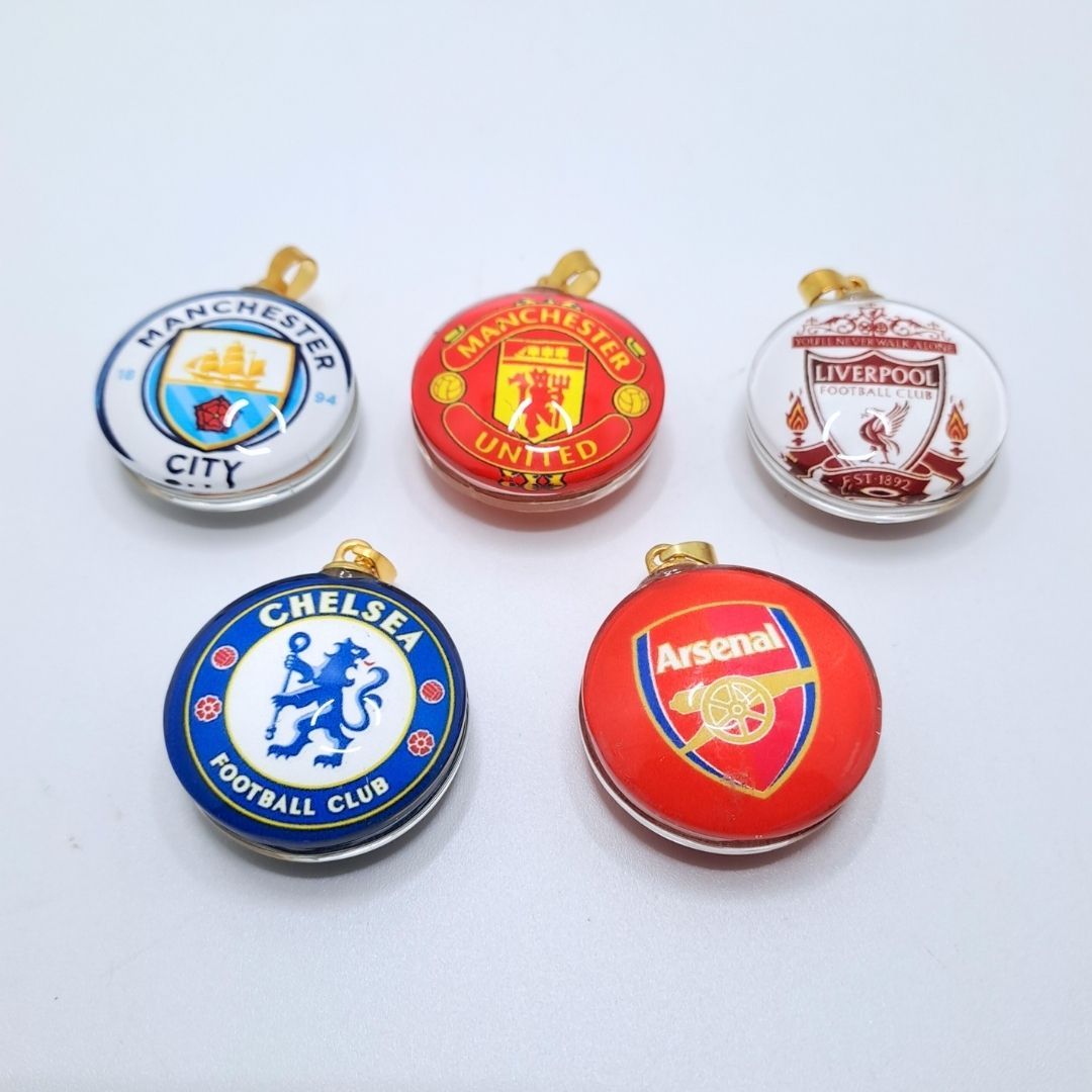 Football Team Logo Necklace Pendant Plastic Glass Soccer Fan EPL Gift Club Merchandise Team Souvenir Men Arsenal Chelsea Liverpool Manchester United Man City Merch Souvenirs Badge Icon Unisex Men's
