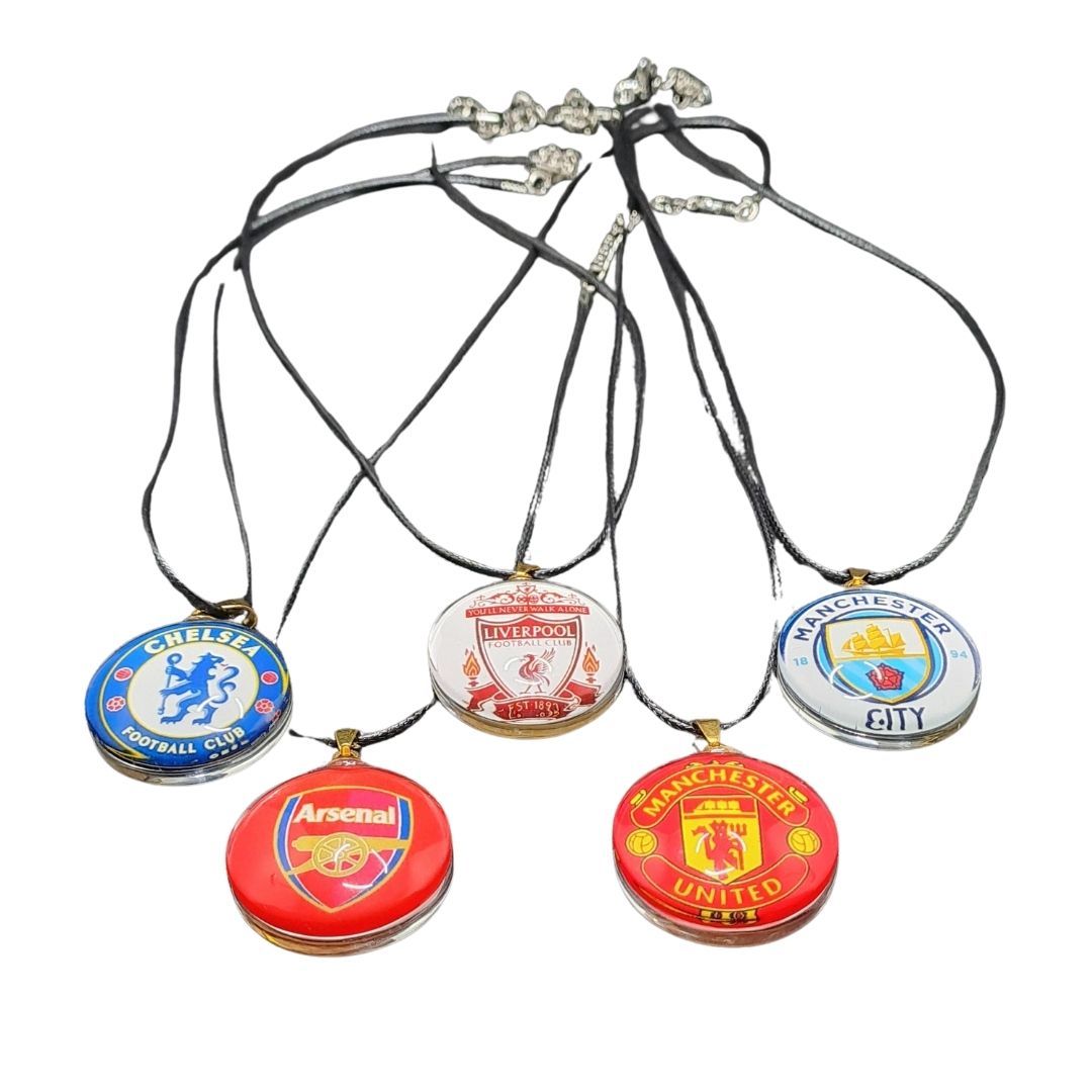 Football Team Logo Necklace Pendant Plastic Glass Soccer Fan EPL Gift Club Merchandise Team Souvenir Men Arsenal Chelsea Liverpool Manchester United Man City Merch Souvenirs Badge Icon Unisex Men's