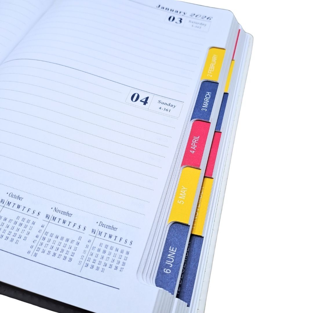 Premium 2026 Diary A5 Daily Planner White PU Leather Hard Cover Executive Journal with Pocket Pouch New Year Classic Design Official Christmas Boxing Day Valentines Birthday 365 Calendar Office