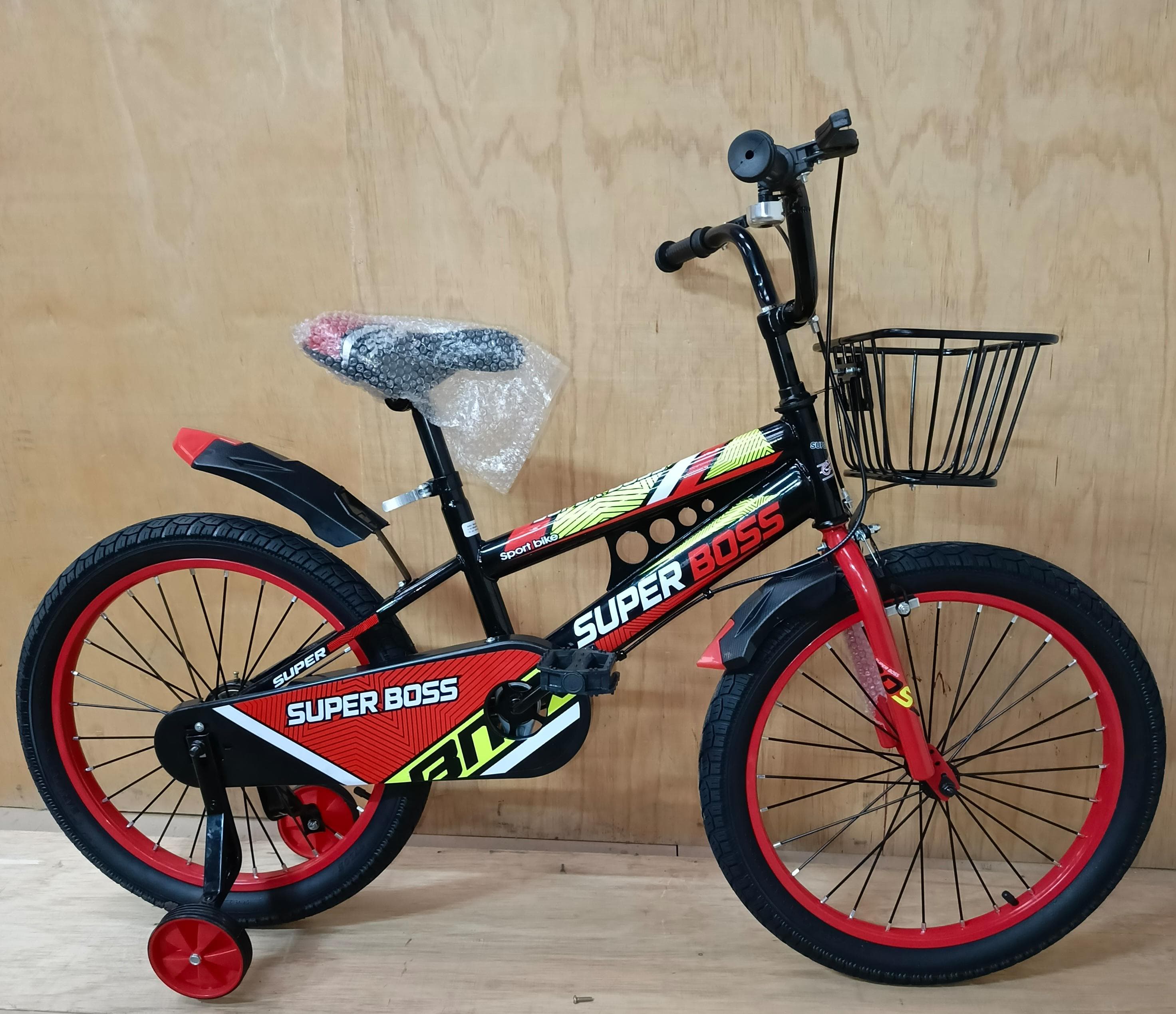 🚲Cycle To your dream 🚲Flowered Superboss Kid's Bicycles  Size 20. Made from high quality hardened  steel  for easy handling. With fast acting dual hand brakes for safe and controlled stopping.
