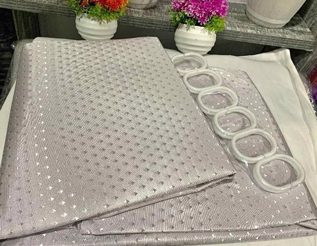 🚿 Stylish Shower Curtains – 180x200cm
💫 Plain, Striped & Dotted Elegance!
Upgrade your bathroom with these chic shower curtains available in grey, blue, pink, cream, and white. Designed to add priva