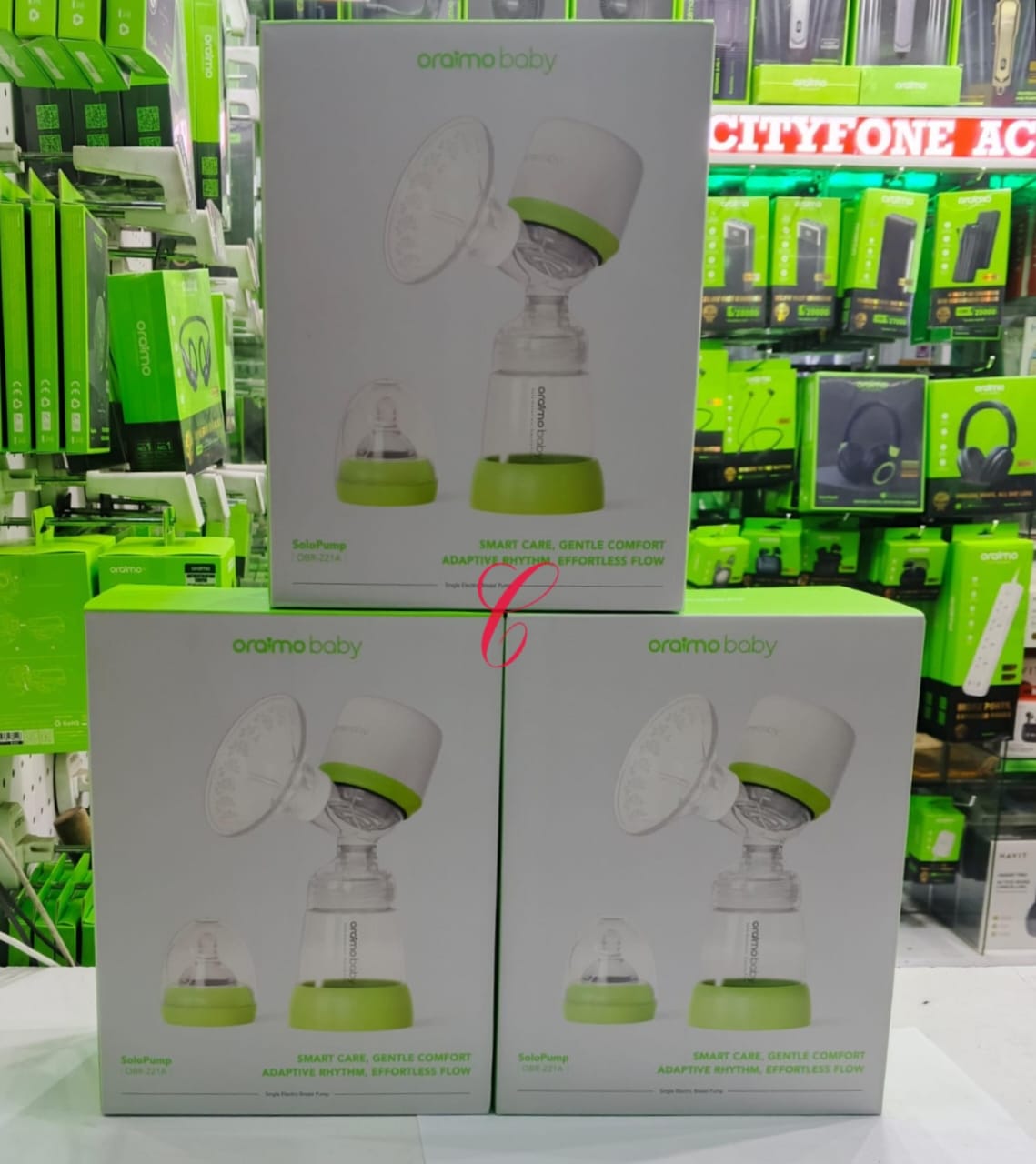 Oraimo SoloPump OBR-221A Portable Breast Pump
Gentle, powerful, and perfectly portable! 🤱 With 4 adjustable modes for customized comfort, the Oraimo SoloPump makes pumping easier anytime, anywhere. I