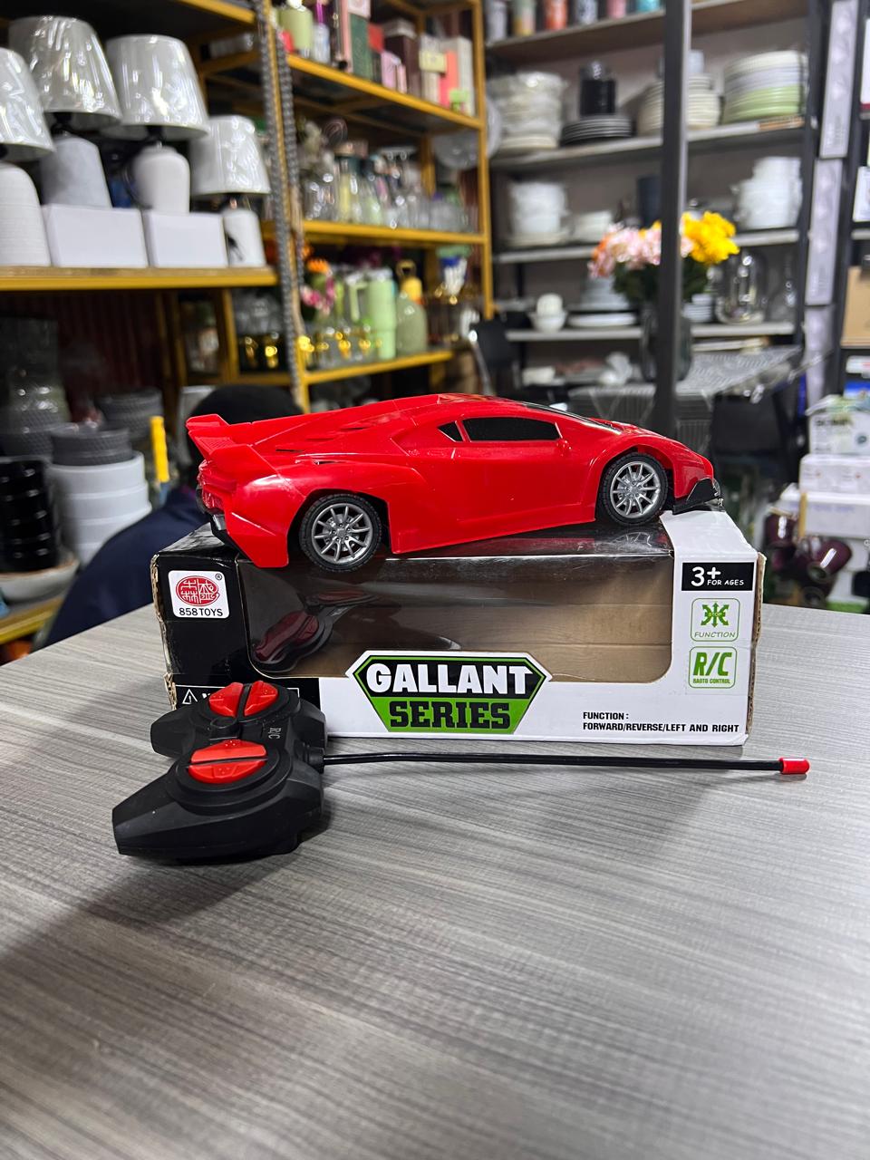 🧨 Unbeatable Price Slash! Remote Control Car — Compact, Durable & Exciting Small remote control toy car — lightweight, durable & fun to play. Easy to use, perfect for kids’ indoor & outdoor entertain