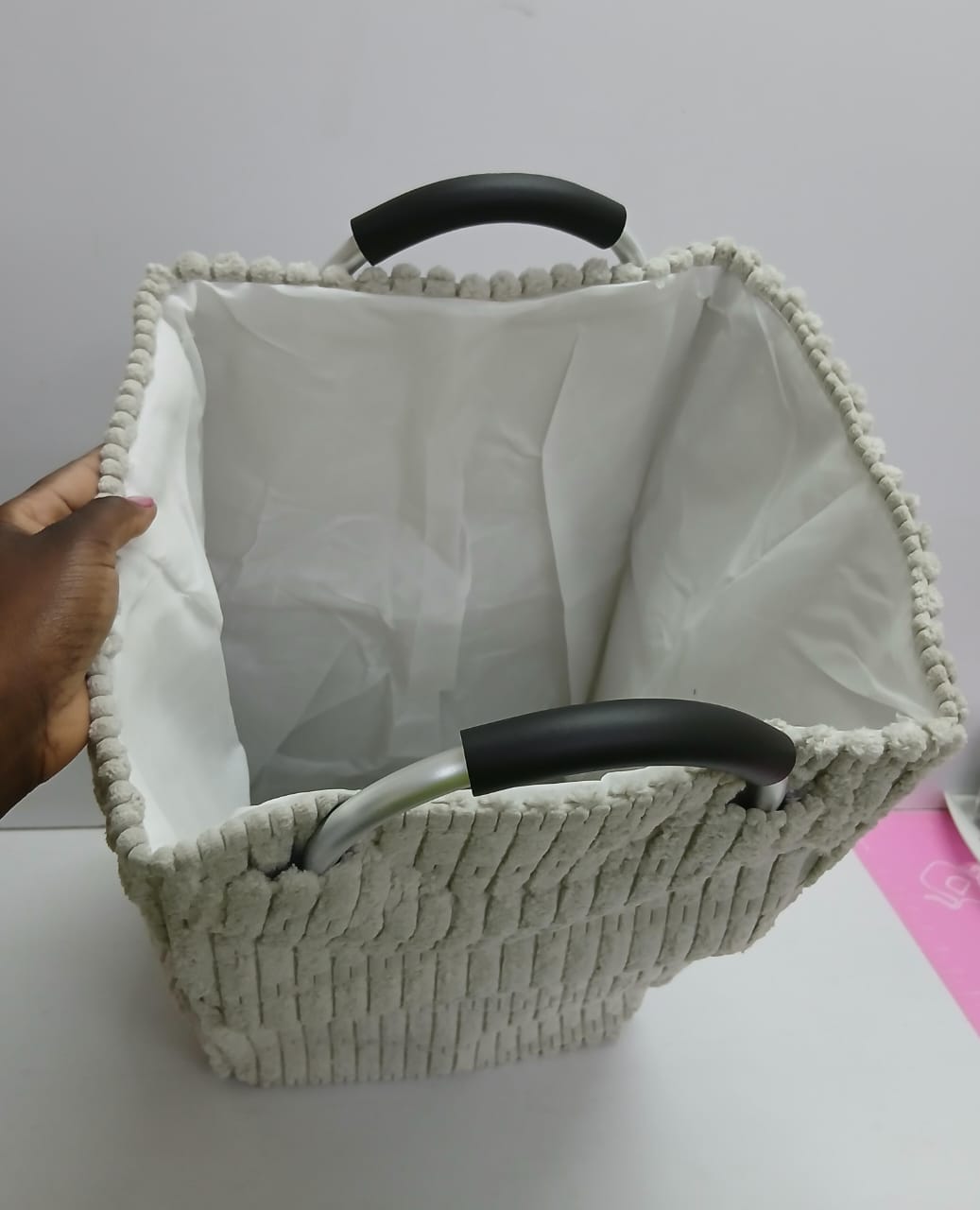 Velvet Coudry Laundry Basket – Luxurious Foldable Clothes Storage Bag