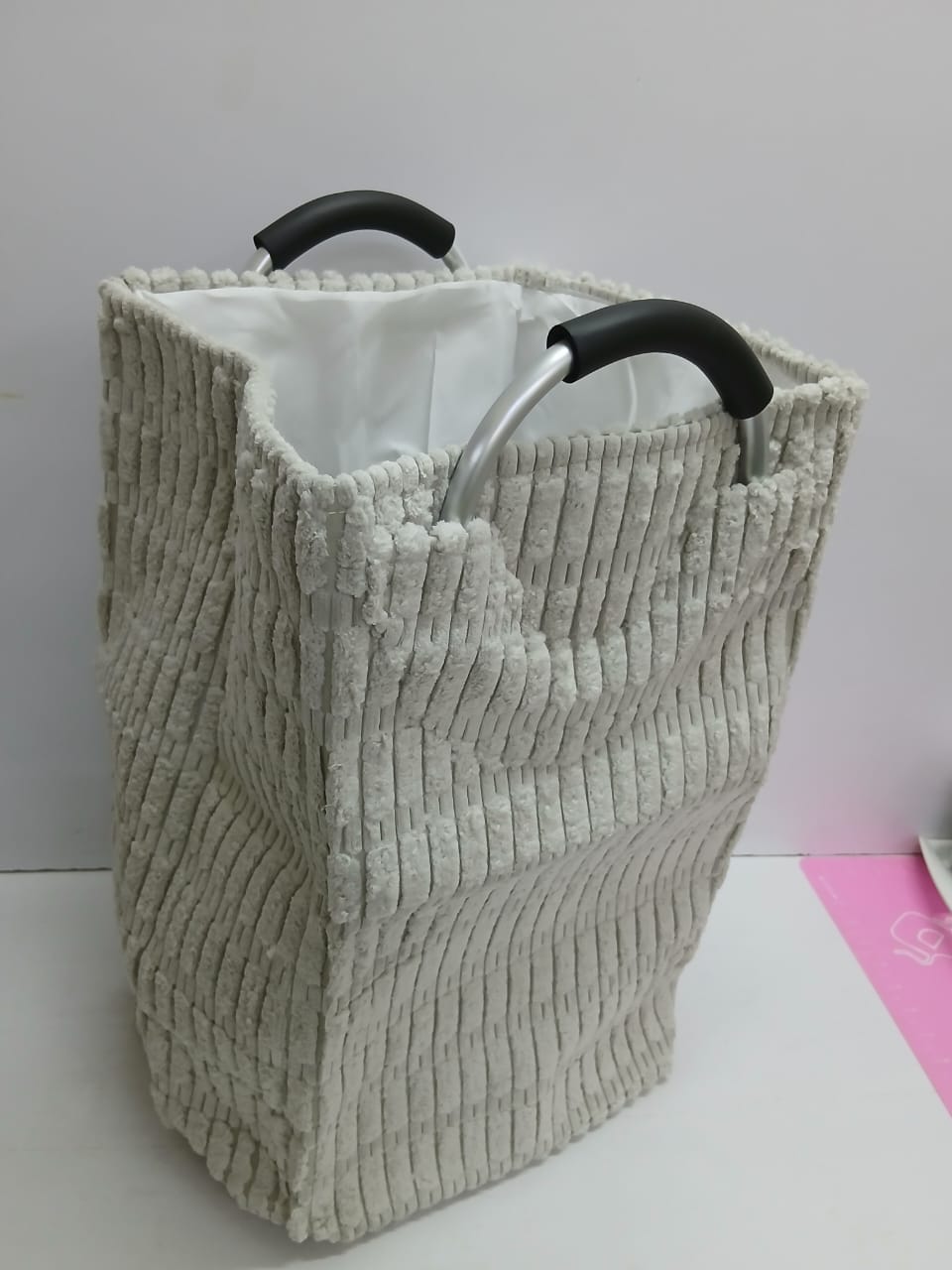 Velvet Coudry Laundry Basket – Luxurious Foldable Clothes Storage Bag