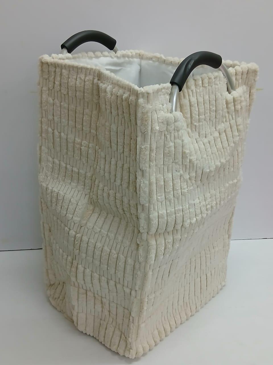 Velvet Coudry Laundry Basket – Luxurious Foldable Clothes Storage Bag