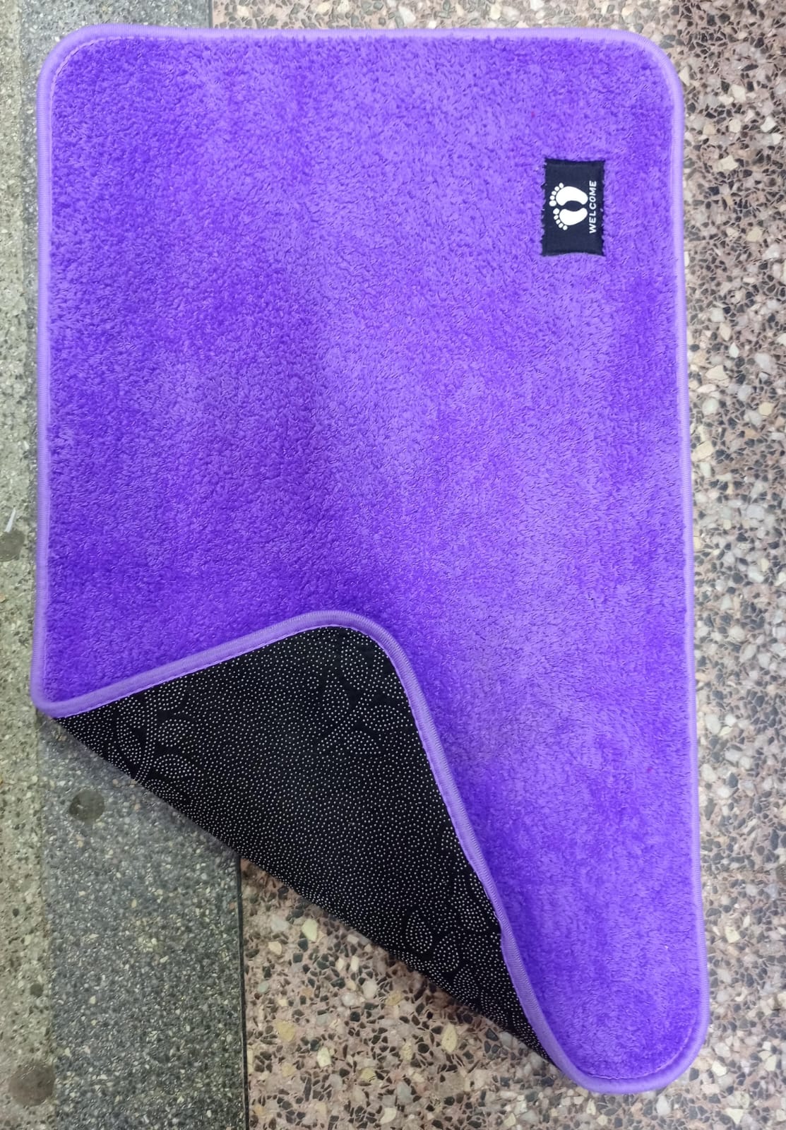 Large Door Mat. 46x76cm Comfy Welcome Door Mat - Soft and comfortable surface for wiping feet, Durable, long-lasting material suitable for indoor and outdoor, “Welcome” design adds charm.