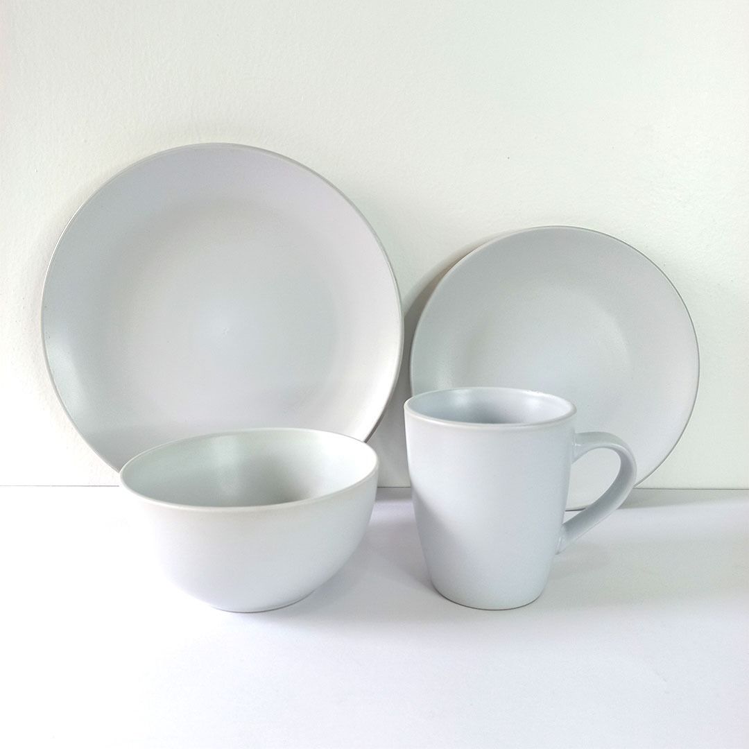 16-Piece Ceramic Dinner Set –  Crafted from high-quality ceramic, it’s durable, chip-resistant, and designed to last, 4 Pcs 10 Inch Plates, 4 Pcs 8 Inch Plates, 4 Pieces Side plates, 4 Pieces Mugs