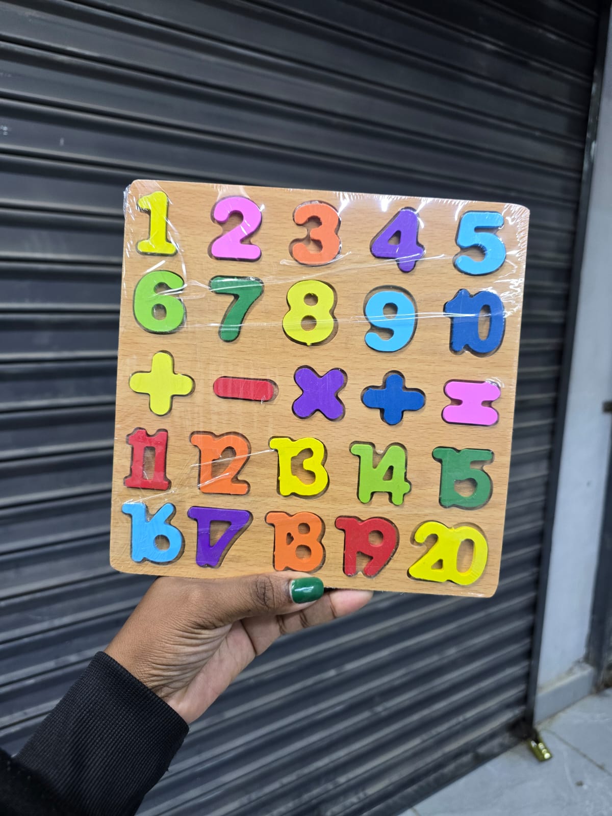 Small size Wooden numbers , Wooden letters ,Improves learning and understanding names ▪Helps kids to know letters and make words ▪Is fun to play with , Improves your kids grade in school.