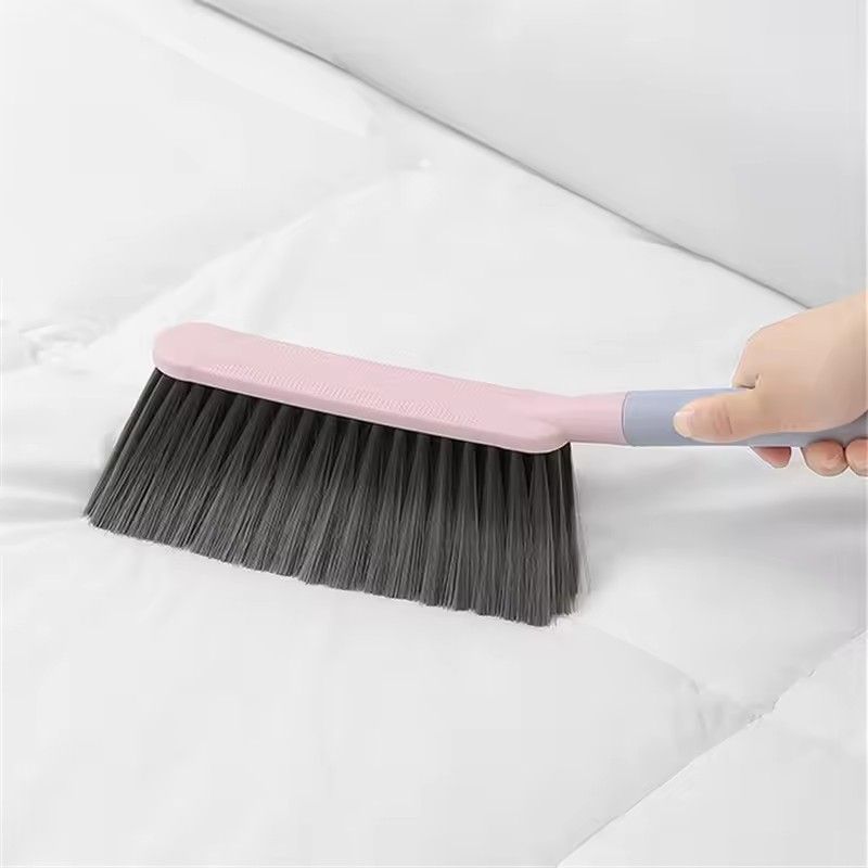 1PC  Bed Sweeping Brush Household Bedroom Cleaning Artifact Long Handle Sofa Carpet Dusting Soft Bristle Brush Cute Bed Broom