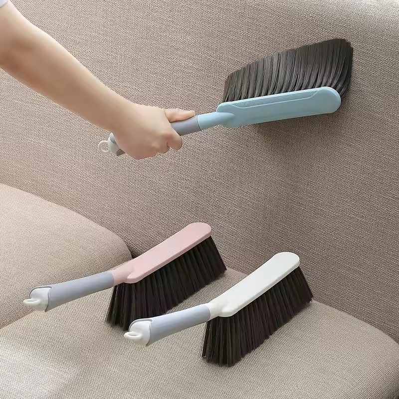 1PC  Bed Sweeping Brush Household Bedroom Cleaning Artifact Long Handle Sofa Carpet Dusting Soft Bristle Brush Cute Bed Broom