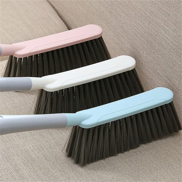 1PC  Bed Sweeping Brush Household Bedroom Cleaning Artifact Long Handle Sofa Carpet Dusting Soft Bristle Brush Cute Bed Broom